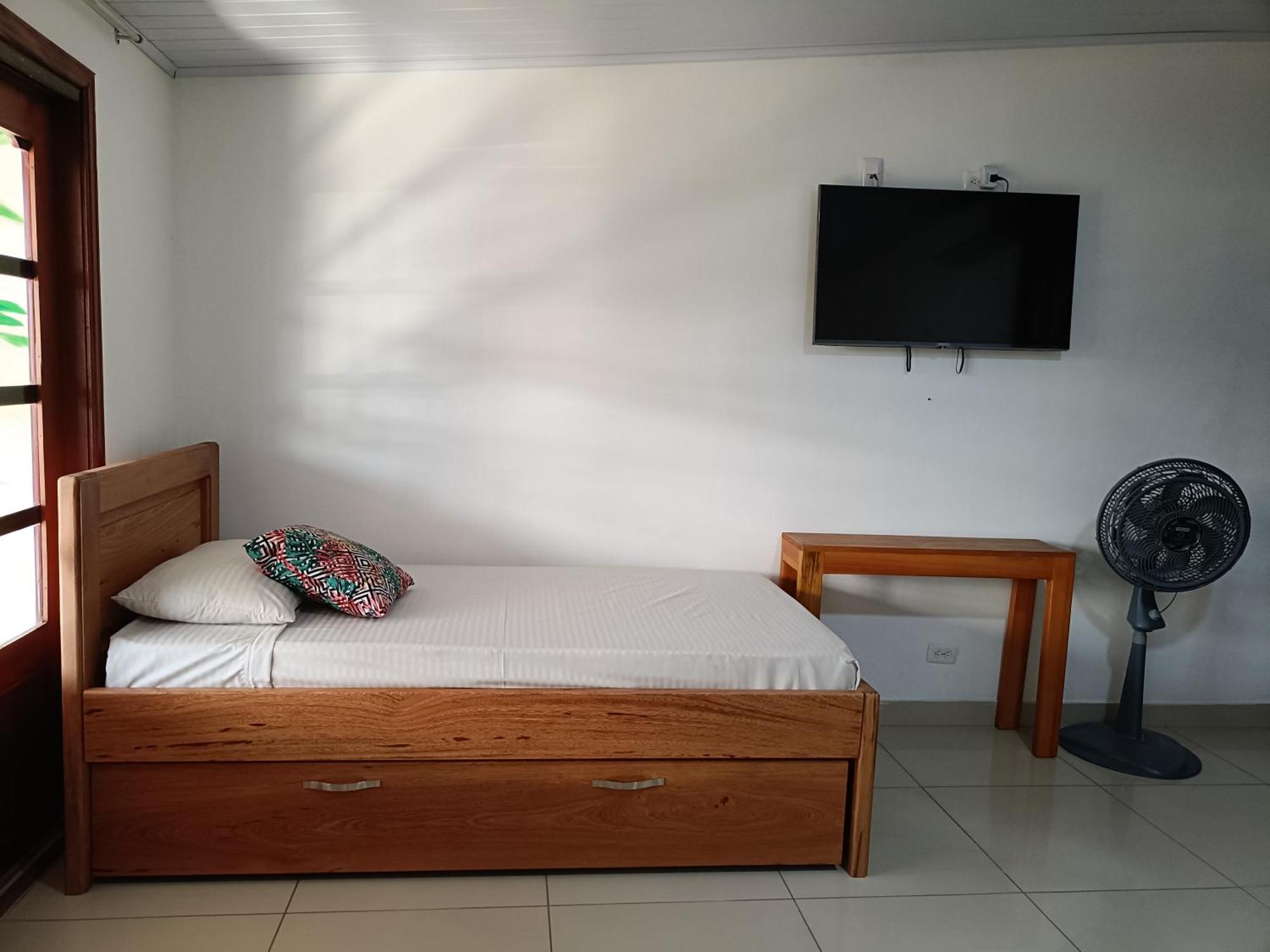 Kanaq Hotel Tours Leticia Extérieur photo
