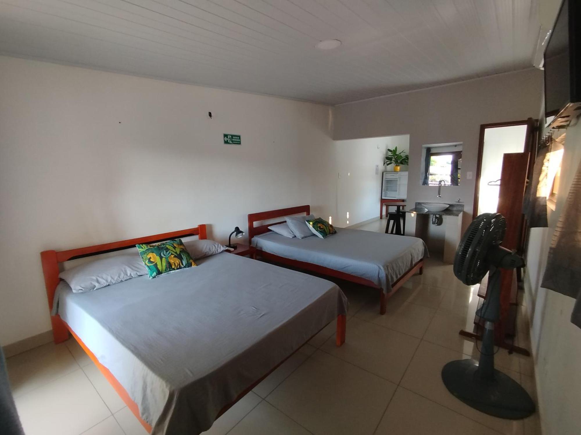 Kanaq Hotel Tours Leticia Extérieur photo
